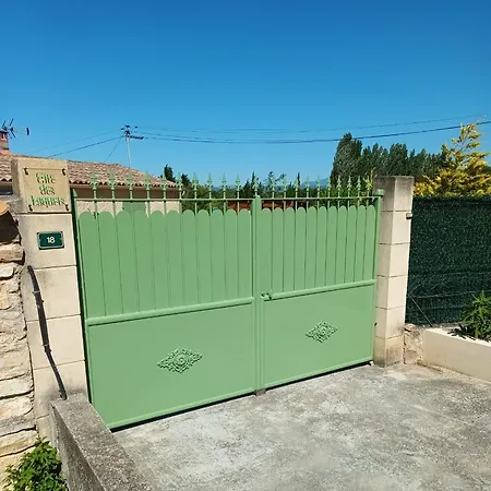 Gite Des Laquets Serignan-du-Comtat Exterior photo